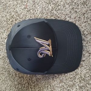 Fan Favorite Milwaukee Brewers Embroidered Logo Strap-on Hat OS